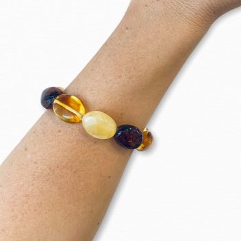 Amber bracelet in the shape of multicoloured beans