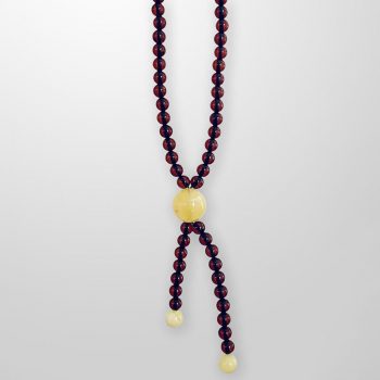 Shiny cherry amber necklace