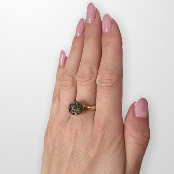 Frosted amber ring