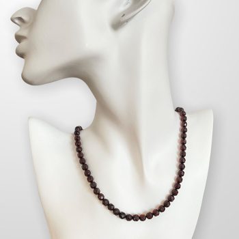 Cherry faceted amber necklace