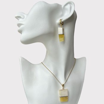 Elegant set of elk antler and landscape amber earrings and necklace