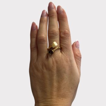 Stylish cube-shaped moss and landscape amber ring