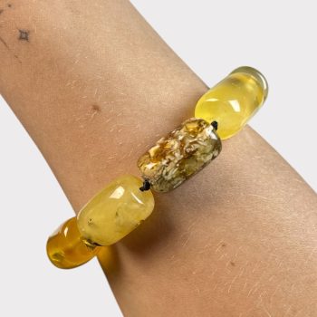 Pretty bracelet with amber cylinders