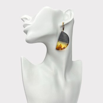 Elegant pre-cut clear amber earrings with black oak