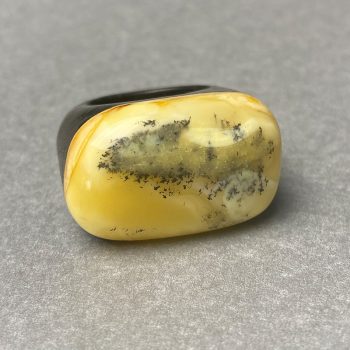 Subtilus juoduojo ąžuolo ir peizažinio gintaro žiedas