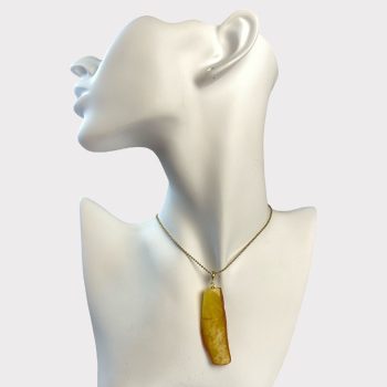 Fine elongated landscape amber neck pendant