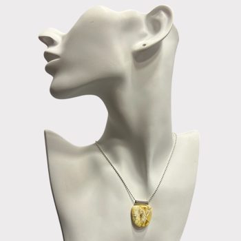 Delicate yellow landscape amber neck pendant and ring set