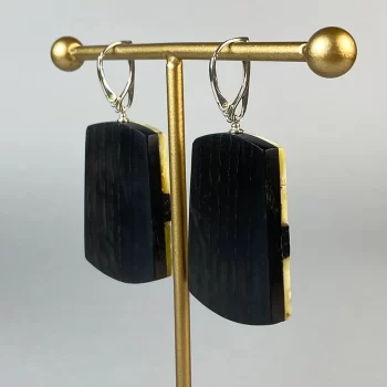 Elegant black oak and landscape greenish amber earrings