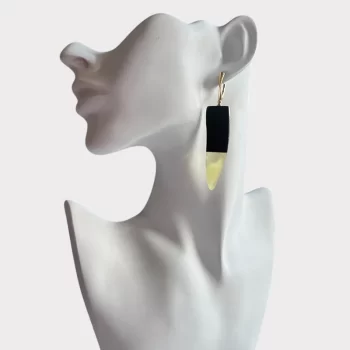 Expressive black oak and yellow amber earrings in wavy shapes