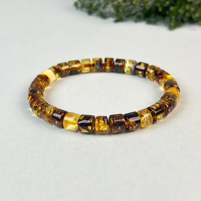 Men's bracelet in shiny yellow amber