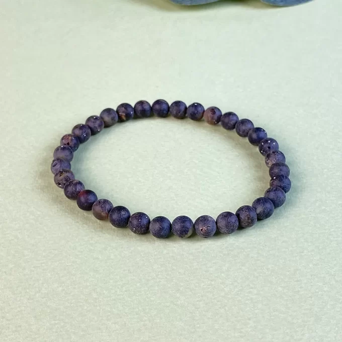 Men's bracelet in matt dark amber beads