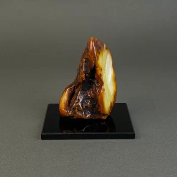 Amber piece 275 g