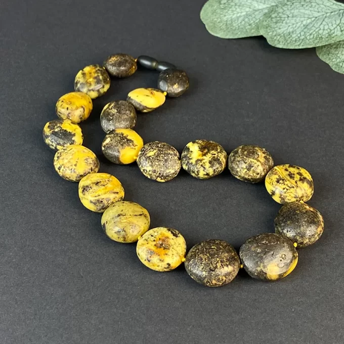 Gorgeous necklace of foam amber pebbles
