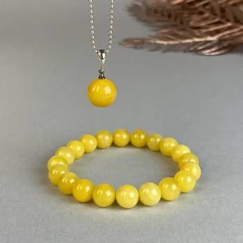 Fine yellow amber bead bracelet and pendant set