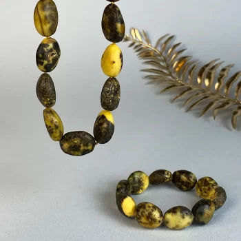 Fine matt speckled amber necklace and bracelet set