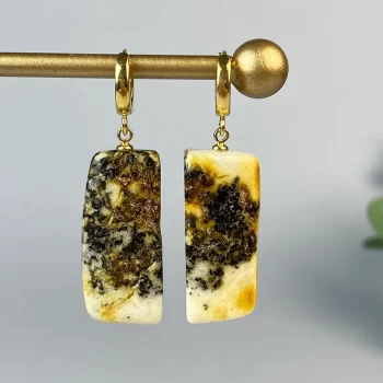 Gorgeous set of expressive speckled amber earrings and necklace 2