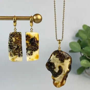 Gorgeous set of expressive speckled amber earrings and necklace pendant