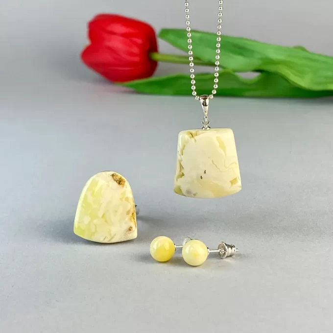 Delicate yellow landscape amber ring, earring tacks and necklace pendant set