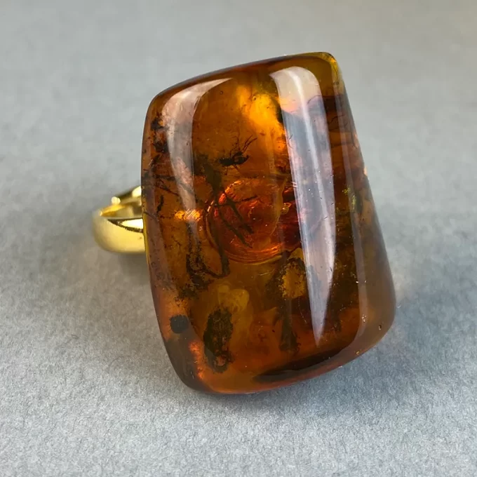Delicate clear honey coloured amber with inlays neck pendant and ring set 2