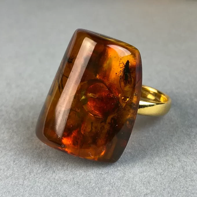 Delicate clear honey coloured amber with inlays neck pendant and ring set 4