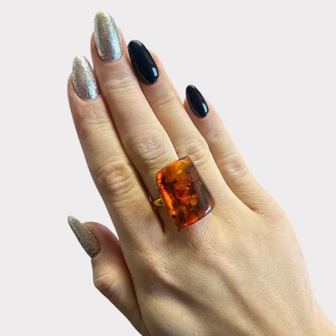 Delicate clear honey coloured amber with inlays neck pendant and ring set 6