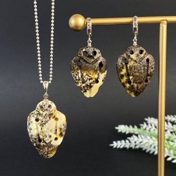 Subtilus margo putpelinio gintaro rinkinys ”Kuršiai”