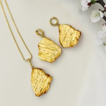 Kerintis ir stilingas karamelinio peizažinio gintaro rinkinys