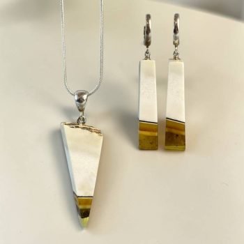 Modernus briedžio rago ir gelsvo gintaro rinkinys