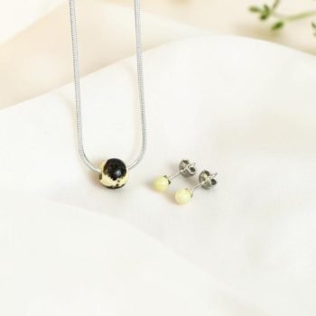 Minimalistinis ir stilingas gintarinis rinkinys ''Svajos''