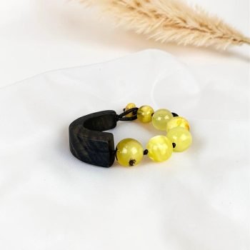 Moderni ir išskirtinė juodojo ąžuolo ir gintaro apyrankė