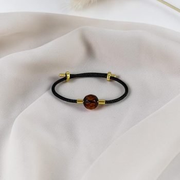 Prabangi ir jaunatviškas facetuoto gintaro apyrankė