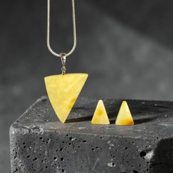 Subtilus ir modernus geltono gintaro rinkinys